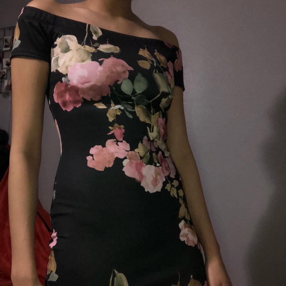 off shoulder bodycon dress